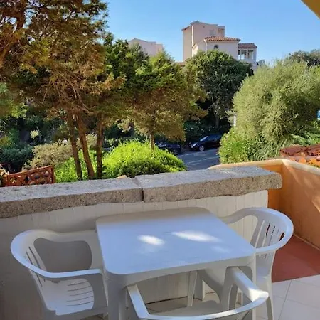 Costa Smeralda A 2 Passi Dal Porto Appartement *